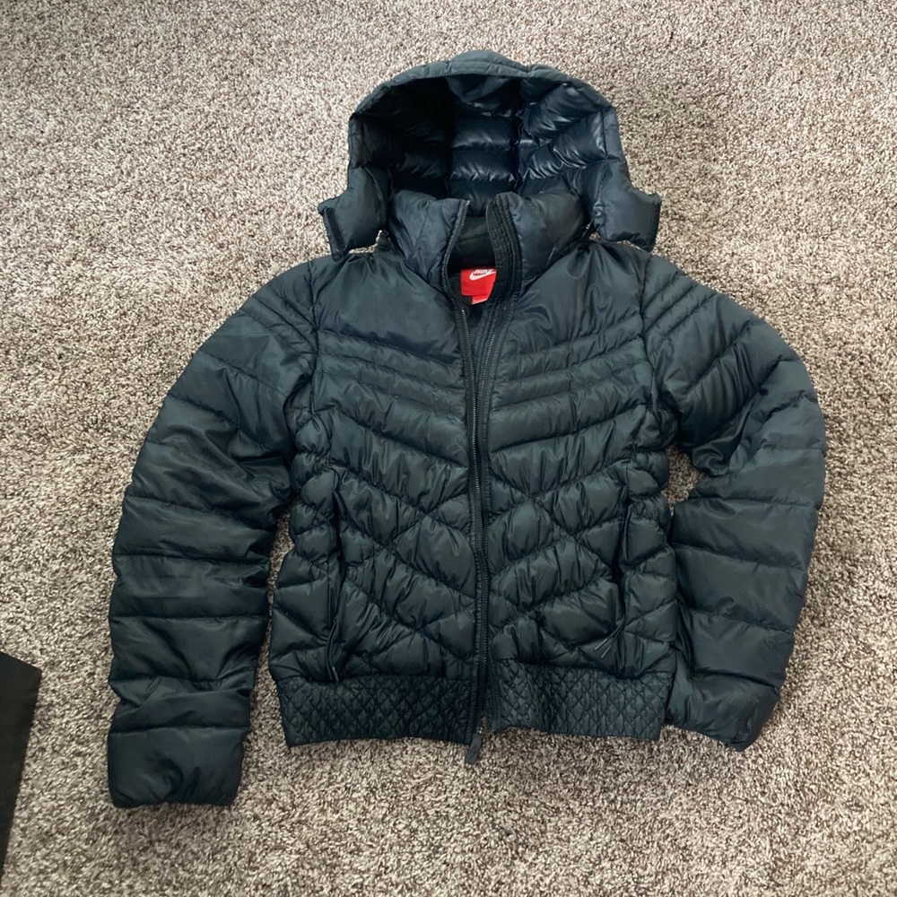 Nike Black Puffer Jacket 🧥🖤
